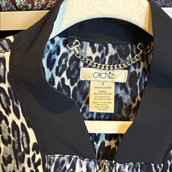 Cache blue/white leopard print long sleeve lightweight bomber jacket size 2 - Picture 2 of 3